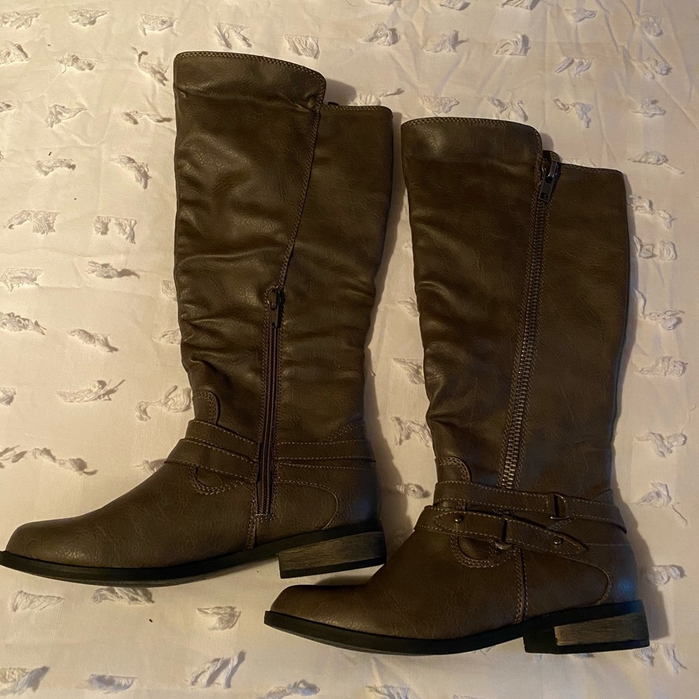 Rampage boots